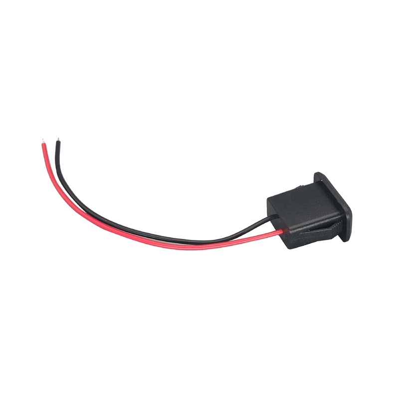 سوکت USB مادگی روکار 5 ولت سیم دار پرسی سوکت USB مادگی روکار 5 ولت سیم دار پرسی